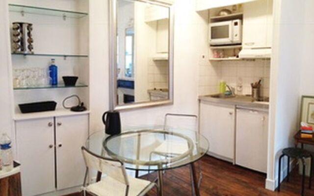 Chic & Spacious Flat at Tocqueville