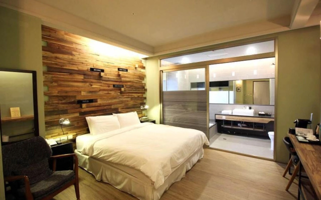 No. 9 Hotel
