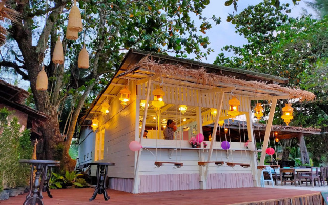 Banana Beach Resort
