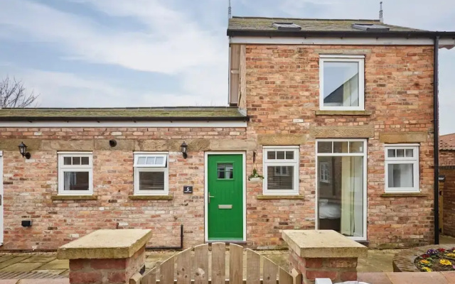 Host Stay Jubilee Close