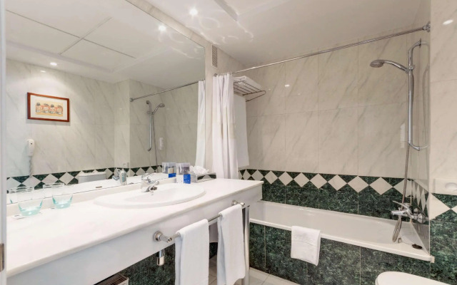 Hotel Madrid Chamartín Affiliated by Meliá