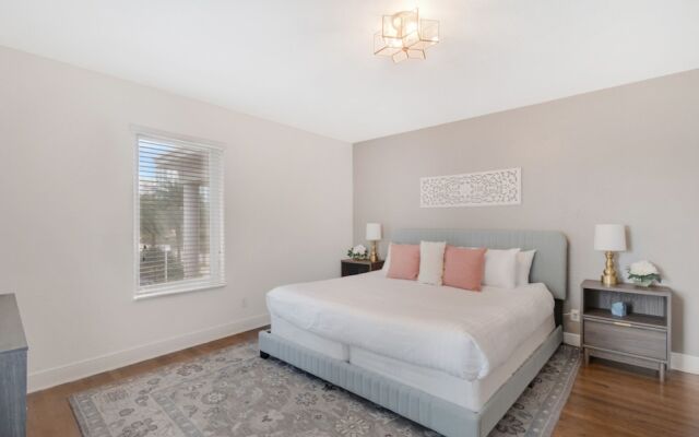 Roami At Bayview Place