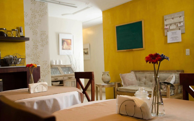 Via Emilia Bed and Breakfast Restaurante