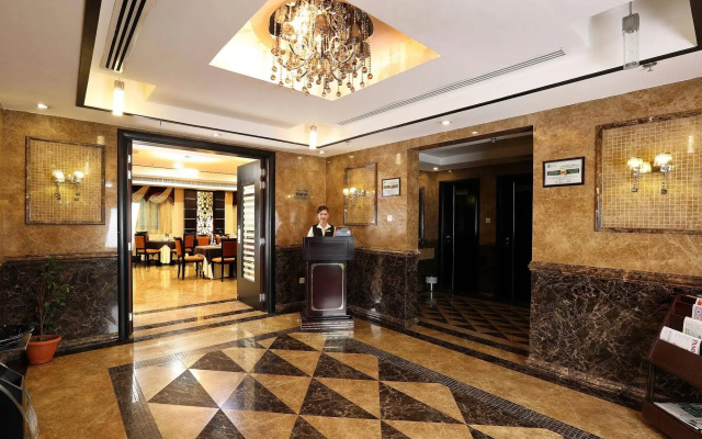 Royal Grand Suite