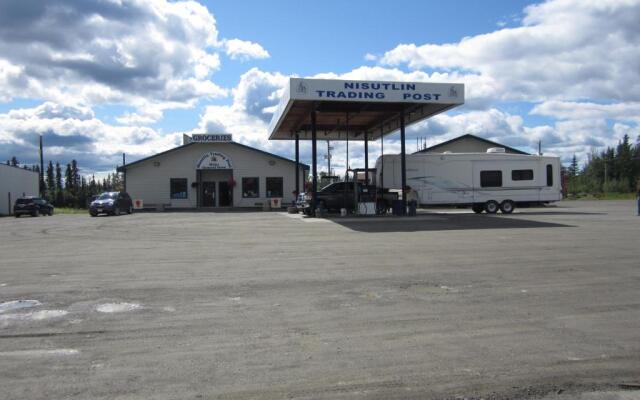 Nisutlin Trading Post Motel