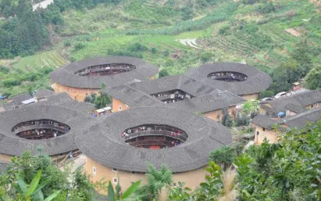 Yunshuiyao Shuiyunju Centennial Tulou Humanities Homestay