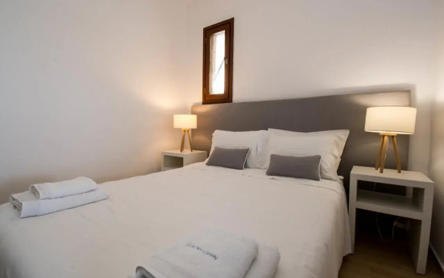Golden Grain Suites by Checkin
