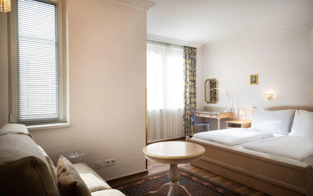 Arthotel ANA Gala, Trademark Collection by Wyndham