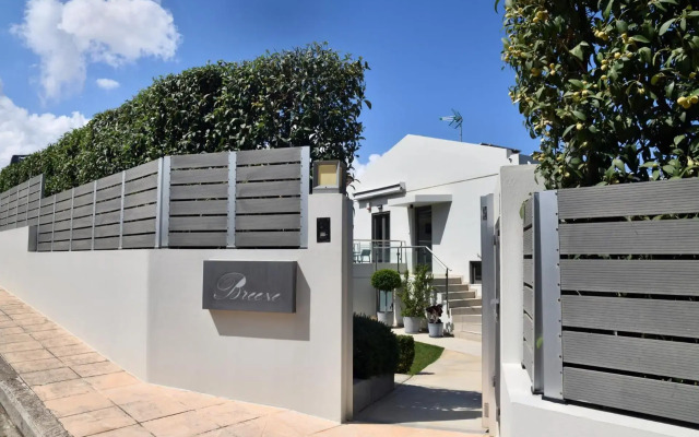 Sunlight Breeze Villa
