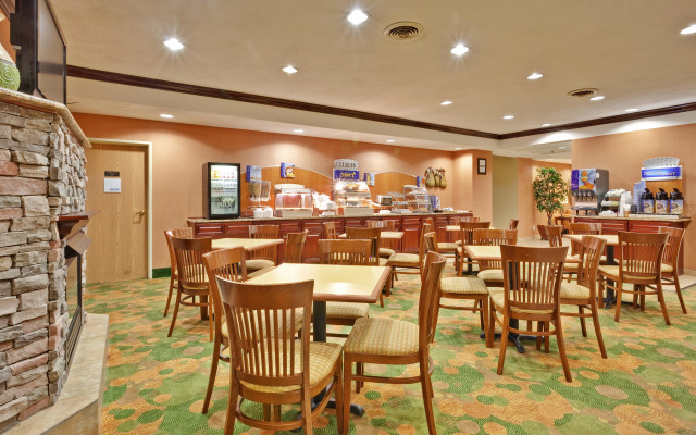 Holiday Inn Express Winfield by IHG
