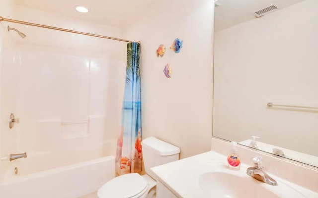 Half-mi to Wildwood Boardwalk: Family-friendly Apt