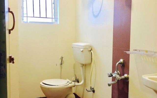 Transit Dorms - Hostel