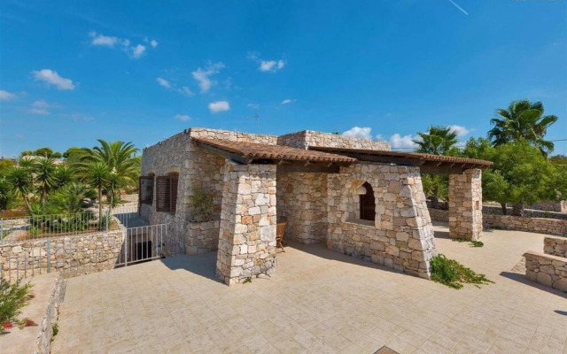 1679 Villa Mila in Torre Vado