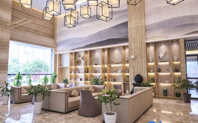 Yijia Zijinghua Hotel