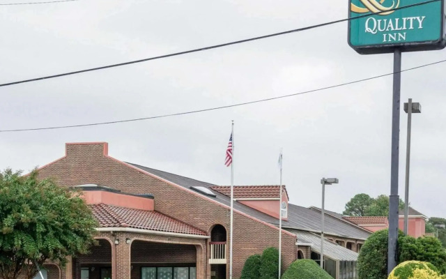 Rodeway Inn At Fort Lee
