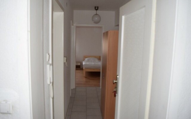 AB Apartment 13