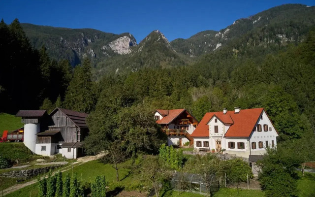 Turistična kmetija Stoglej