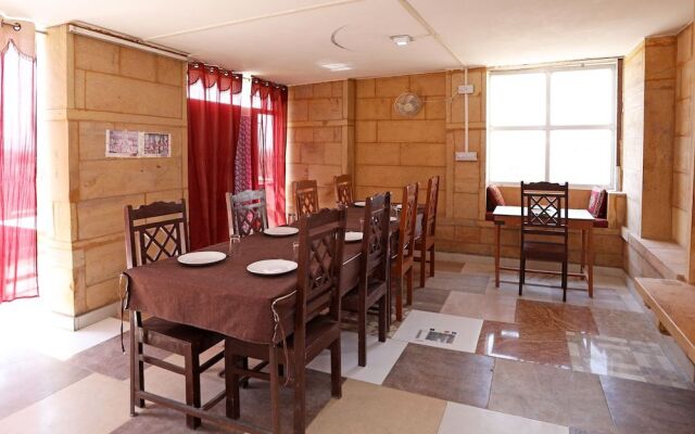 OYO Townhouse 028 Corporate Suite