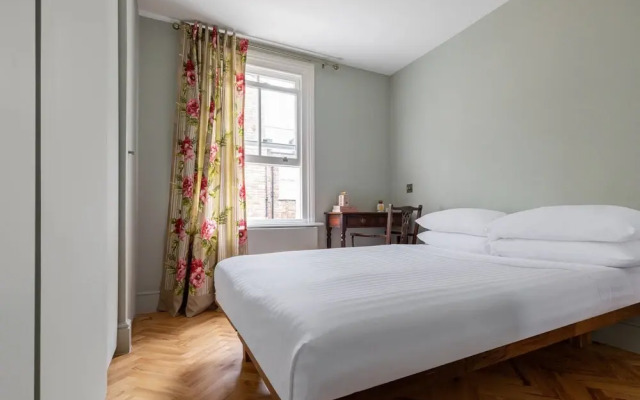 Brewster Gardens IV by Onefinestay