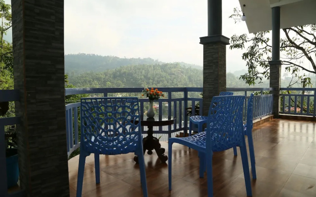 Room-1 Bedroom With Balcony Mountain Vie