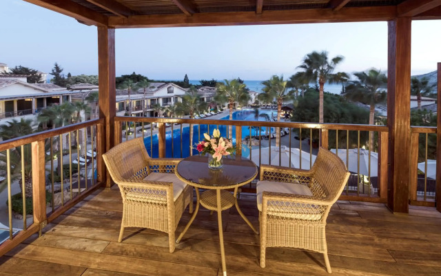 Columbia Beach Resort