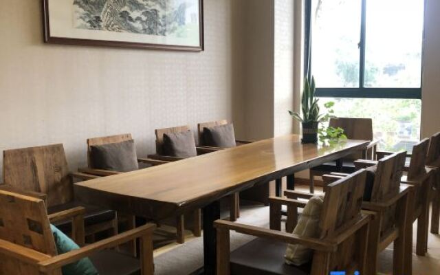 Yuemeijie Hotel