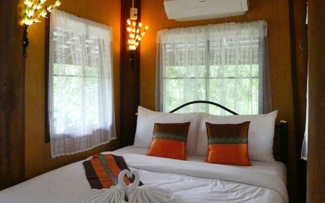 Baan Saktong Homestay