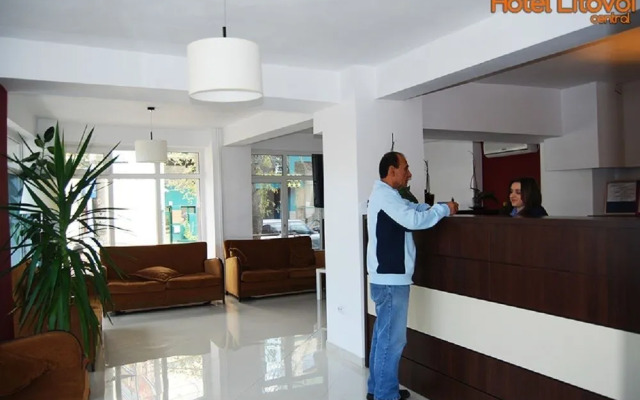 Hotel Litovoi Central
