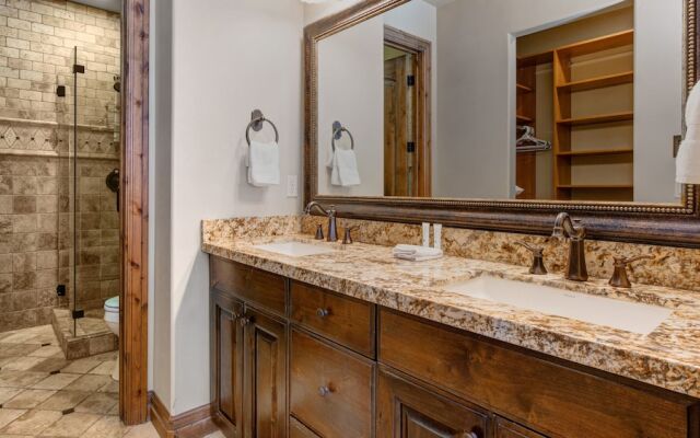 Stillwater Shores 1273 5 Bedroom Townhouse by RedAwning