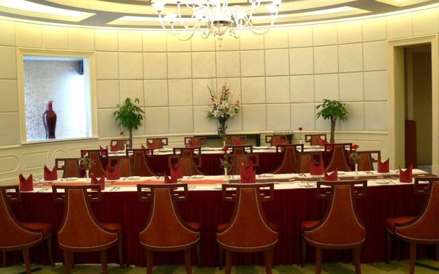 Huangshan Pine Golf & Country Club