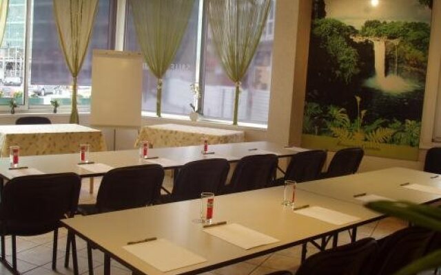 Hotel The Originals Grenoble Gambetta (ex Inter-Hotel)