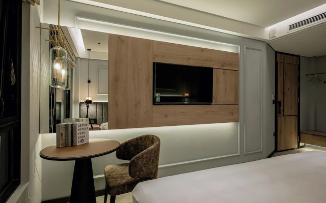 iRest Signature Ba Dinh Lakeside
