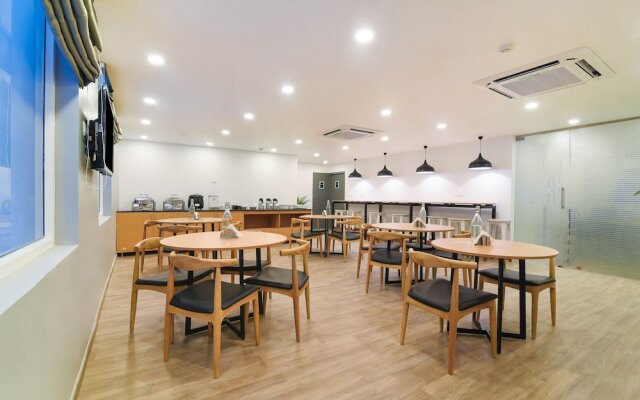 OYO Townhouse 174 Gandhipuram