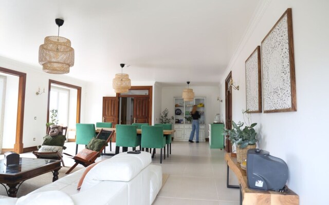 AR Country House