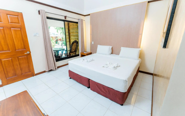 Dumaluan Beach Resort