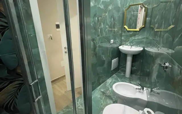 VPM room's central train station