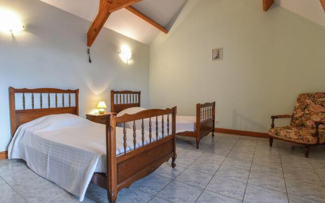 Rurally Located Holiday Home With Magnificent View, Close to Cazals