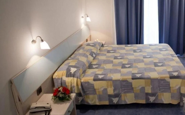 Pizzo Calabro Resort Big Triple Room