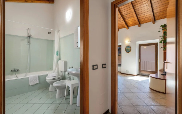 Nel Cuore Di Baveno 50m from Lake