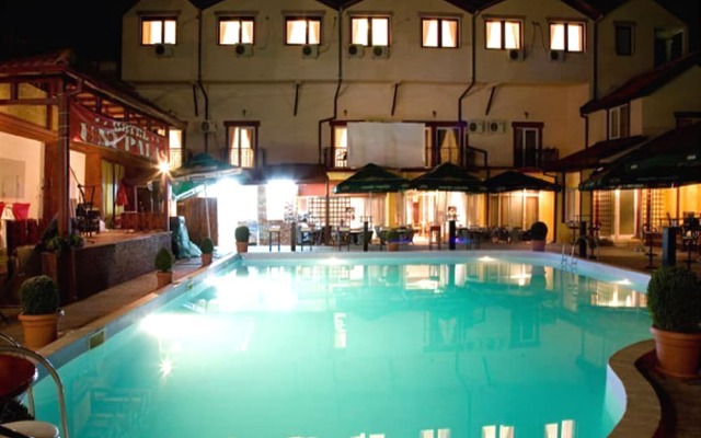 Hotel Uni Palas I