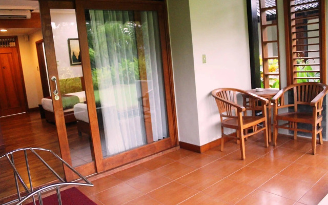 Manohara Borobudur Cultural Center