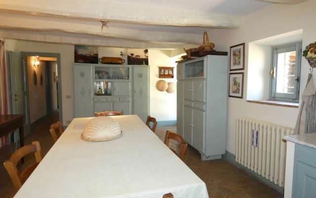 SCAPPO IN UMBRIA, Casale Monti