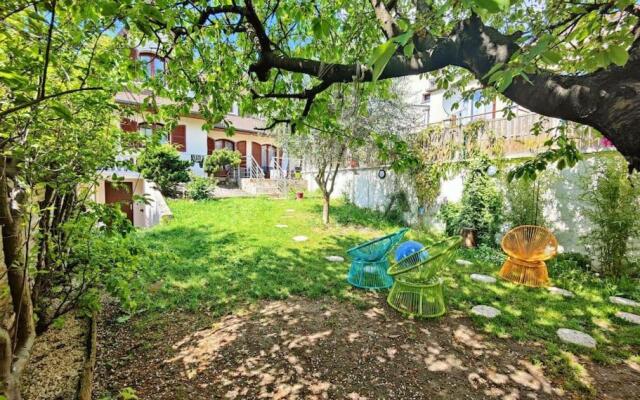 Beautiful and tidy house in the Paris area