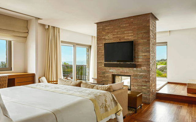 The Romanos, a Luxury Collection Resort