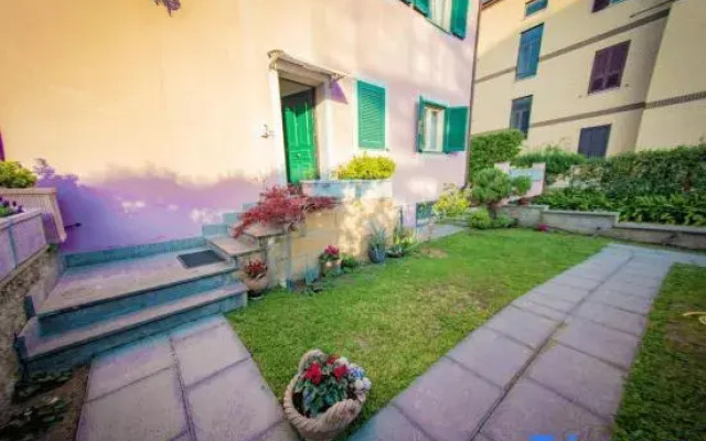 Rome's Star By the Vatican