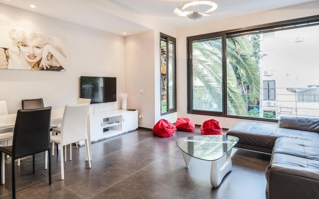 Luxury 3 BR Near the Beach
