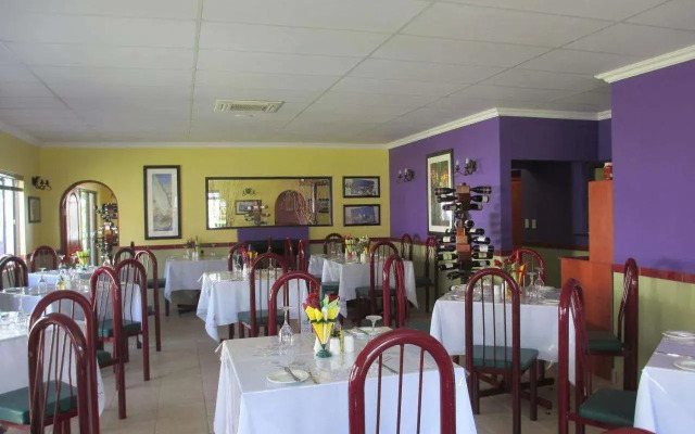 Casa Bianca Guest Lodge