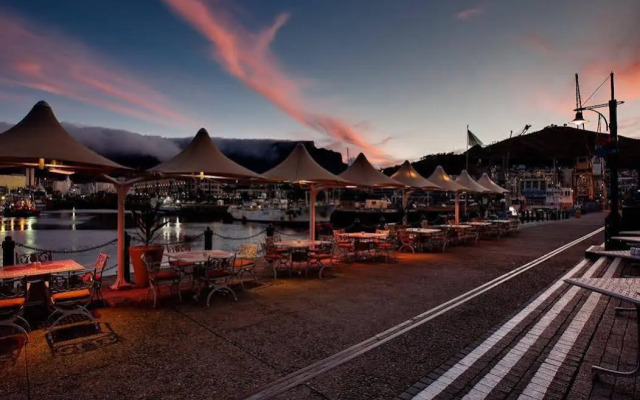 Отель The Victoria & Alfred