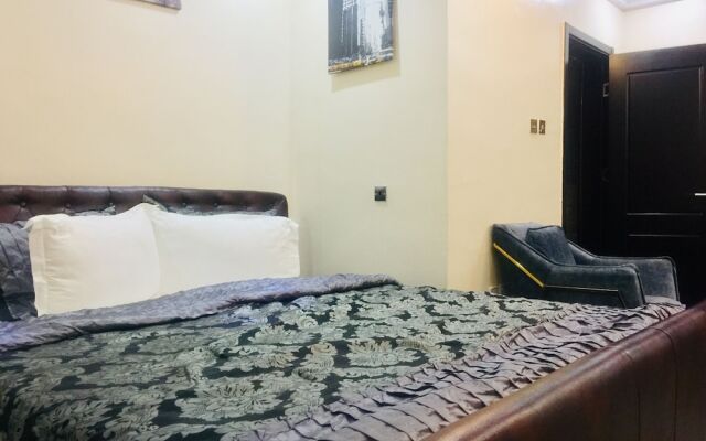 Platinum Inn Gee Hotel Ikoyi