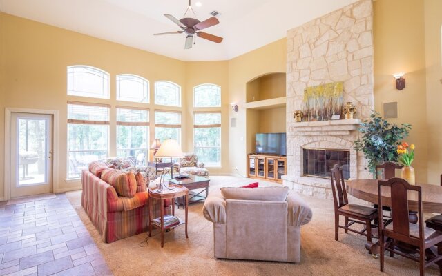 Pecan Shores Retreat by RedAwning